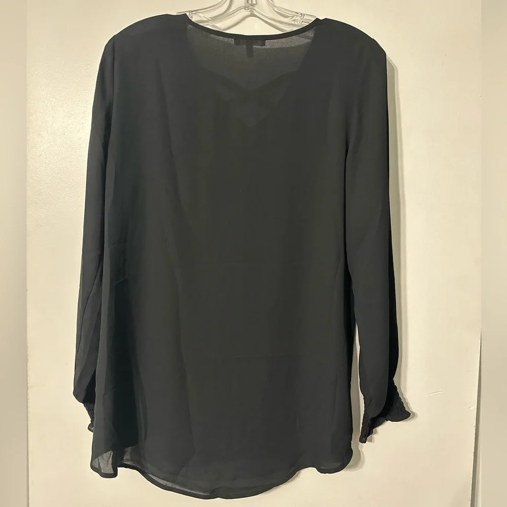 Maurices NWT Black V-Neck Long Sleeve Tunic Blouse Women’s Small